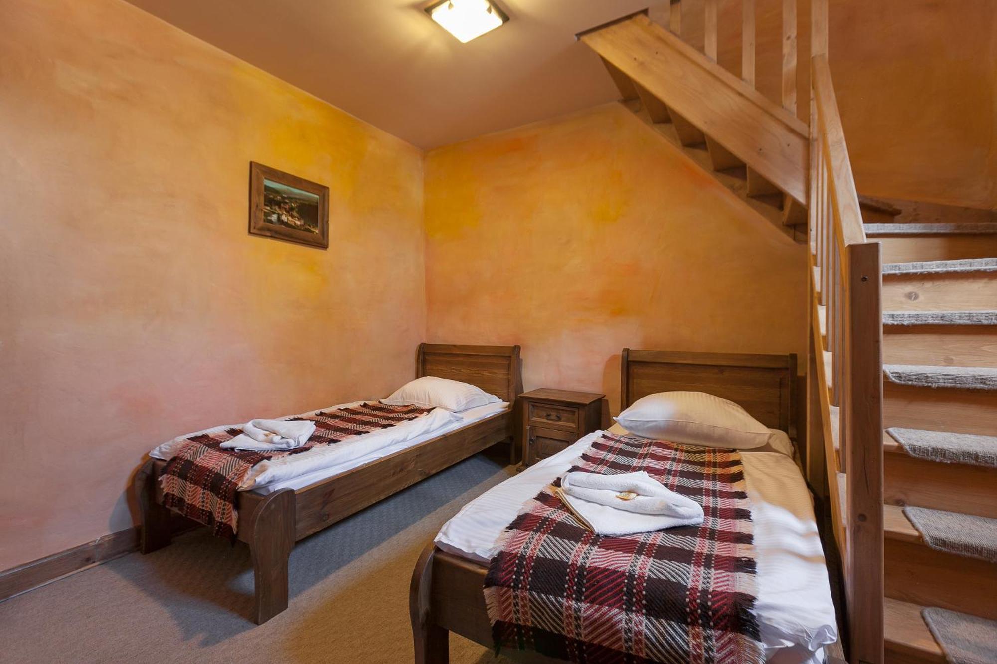 Gosciniec Pod Lipa Bed & Breakfast Szklarska Poreba Ruang foto