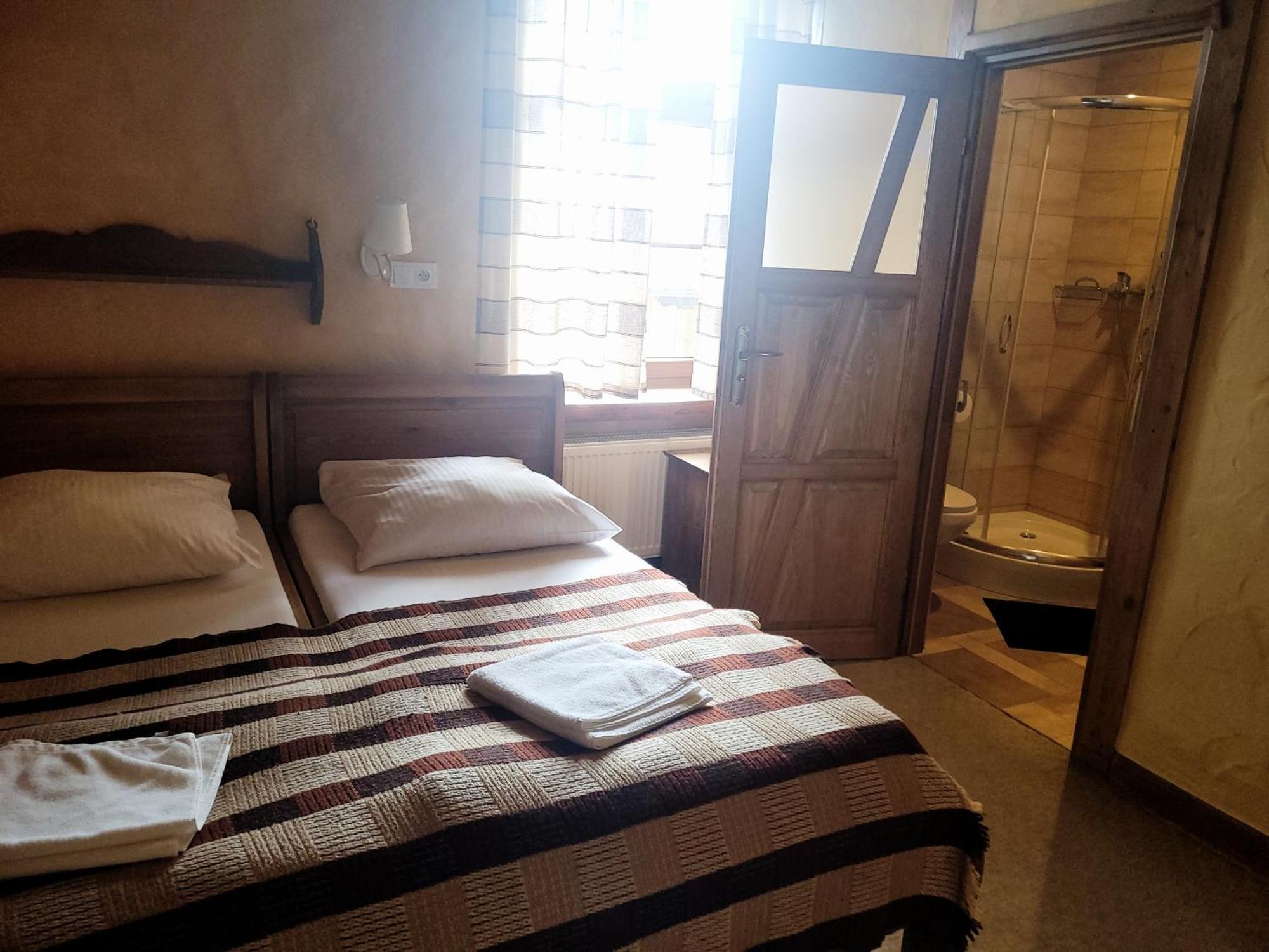 Gosciniec Pod Lipa Bed & Breakfast Szklarska Poreba Ruang foto